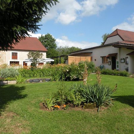 Tente Familiale Au Camping Hautoreille Bannes  Екстериор снимка