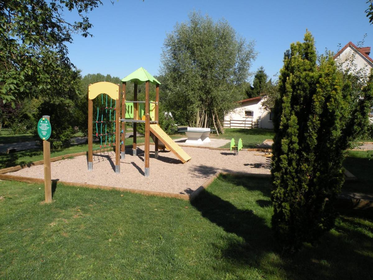 Tente Familiale Au Camping Hautoreille Bannes  Екстериор снимка